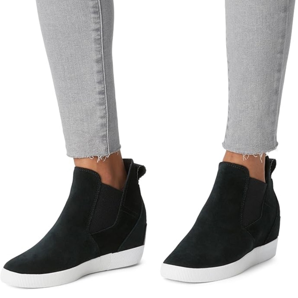 Sorel Women's Black Suede Ankle Boots